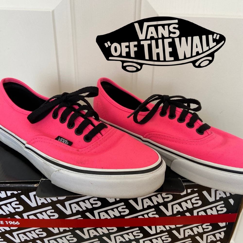 Vans - Pink Vans With Black Shoelace Mens 7.5 and Women’s 9.0